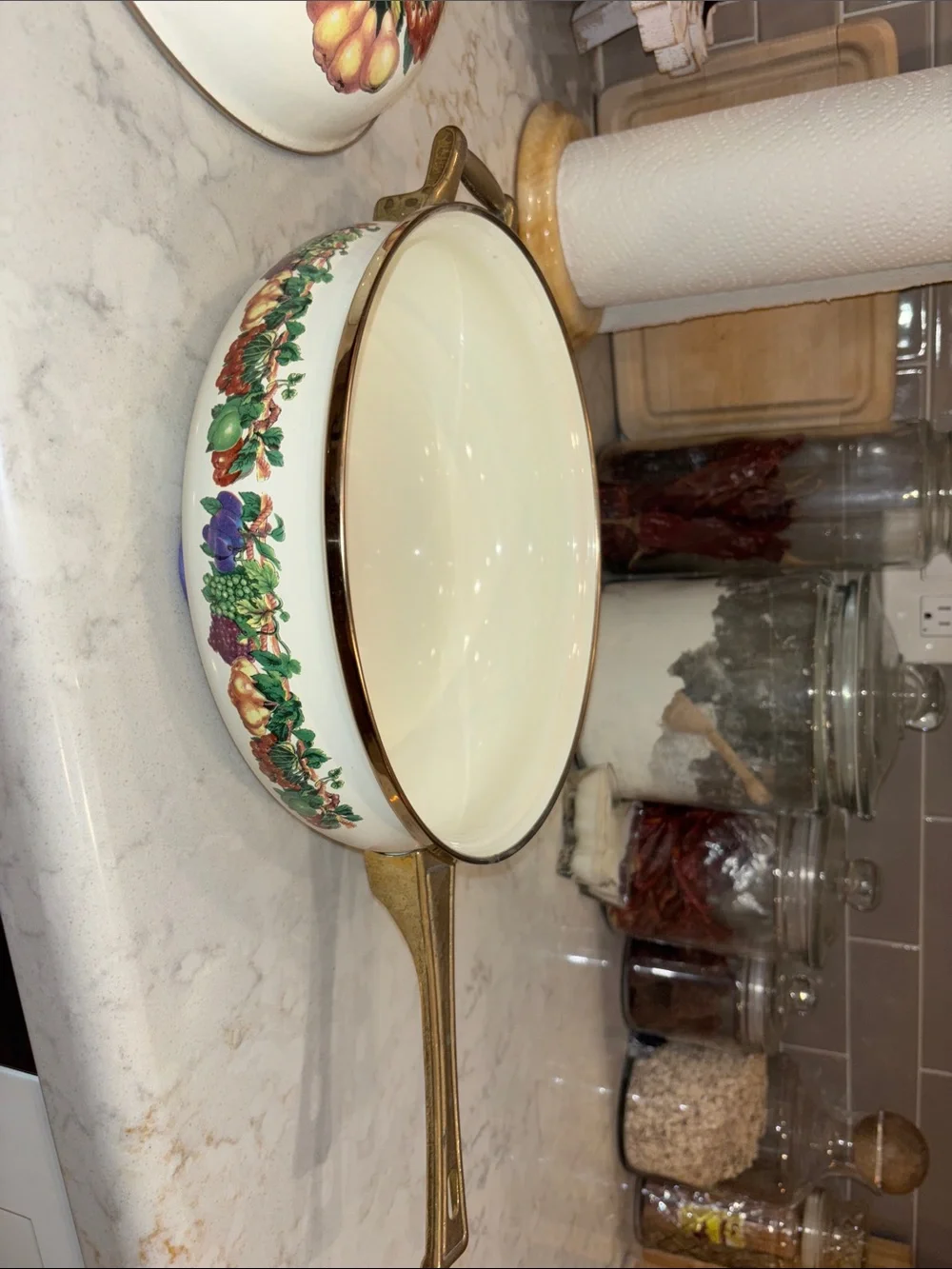Vintage Tabletops “Kensington Garden Skillet/brass details